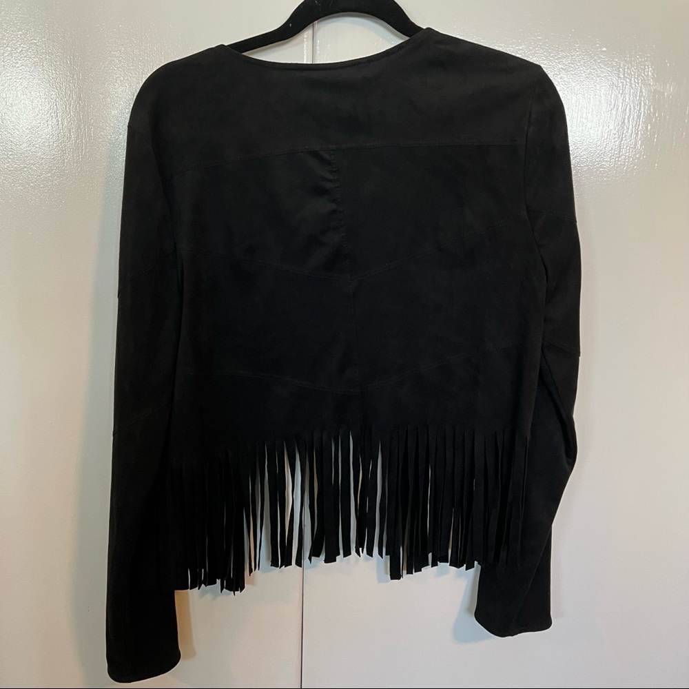COPY - Brand : BB DAKOTA Color BLACK  style: FRINGE CROPPED JACKET size : Large